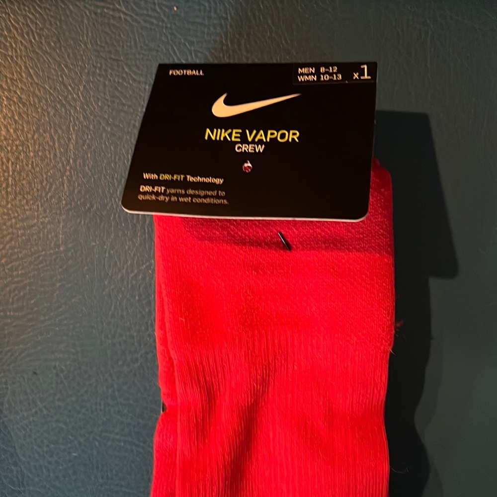 Nike vapor 8-12 red socks